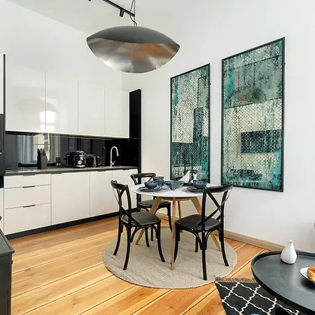 Stylowe W Centrum Poznania By Renters Познань