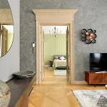 Stylowe W Centrum Poznania By Renters Apartman *